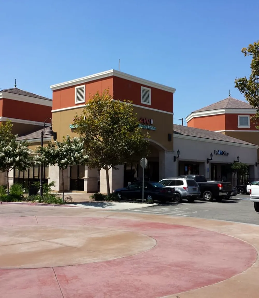 A freshly painted home exterior by New World Painting in Orange County
